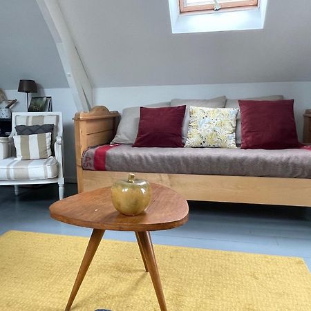 O Grenier De L'Artiste Apartment Bazenville Екстериор снимка