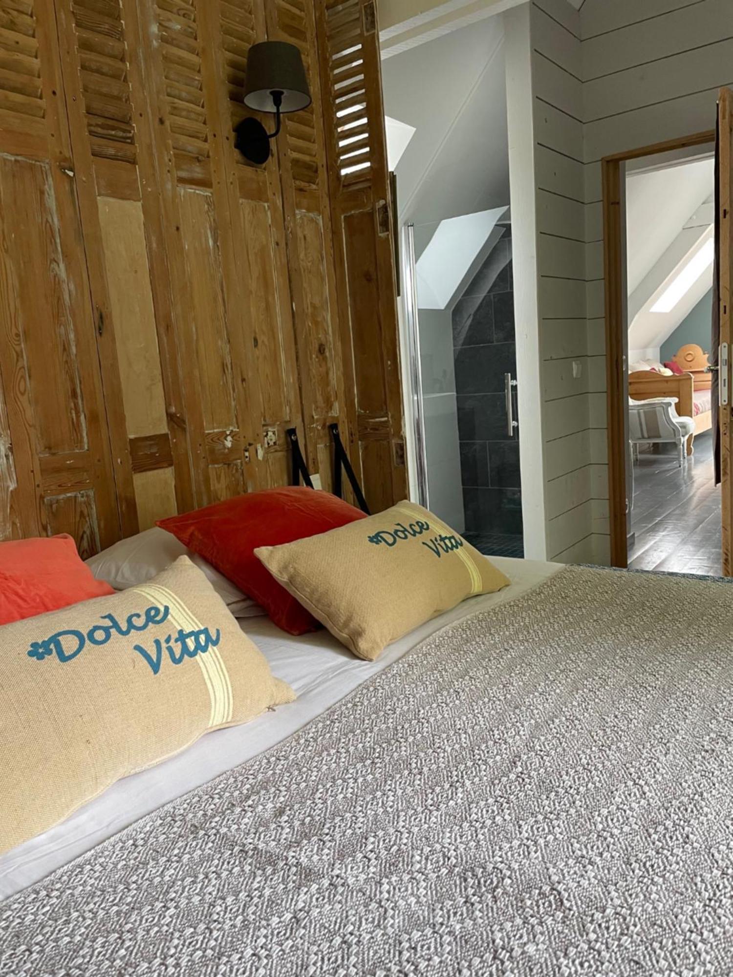 O Grenier De L'Artiste Apartment Bazenville Екстериор снимка