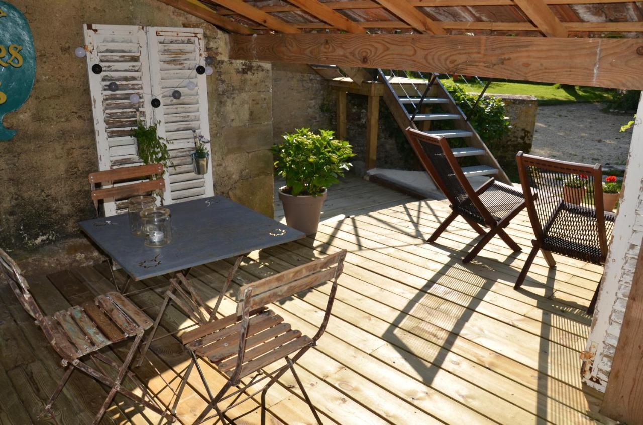 O Grenier De L'Artiste Apartment Bazenville Екстериор снимка